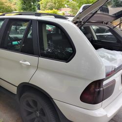 *$3500* Bmw X5 3.0i
