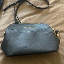 Mk Shoulder Bag Medium 