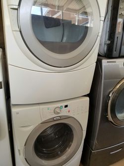 Washer and dryer good condition