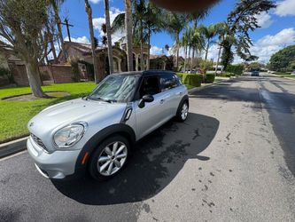 Mini cooper country man