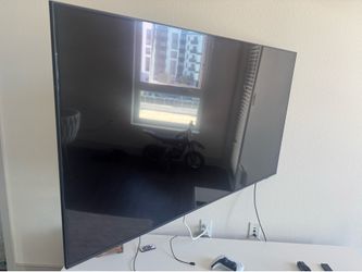 Samsung 55" 4K Crystal UHD Smart TV DU7200 (2024) – Excellent