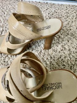 Great condition!! Sexi women high heels Authentic MK