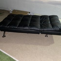 Single Couch !
