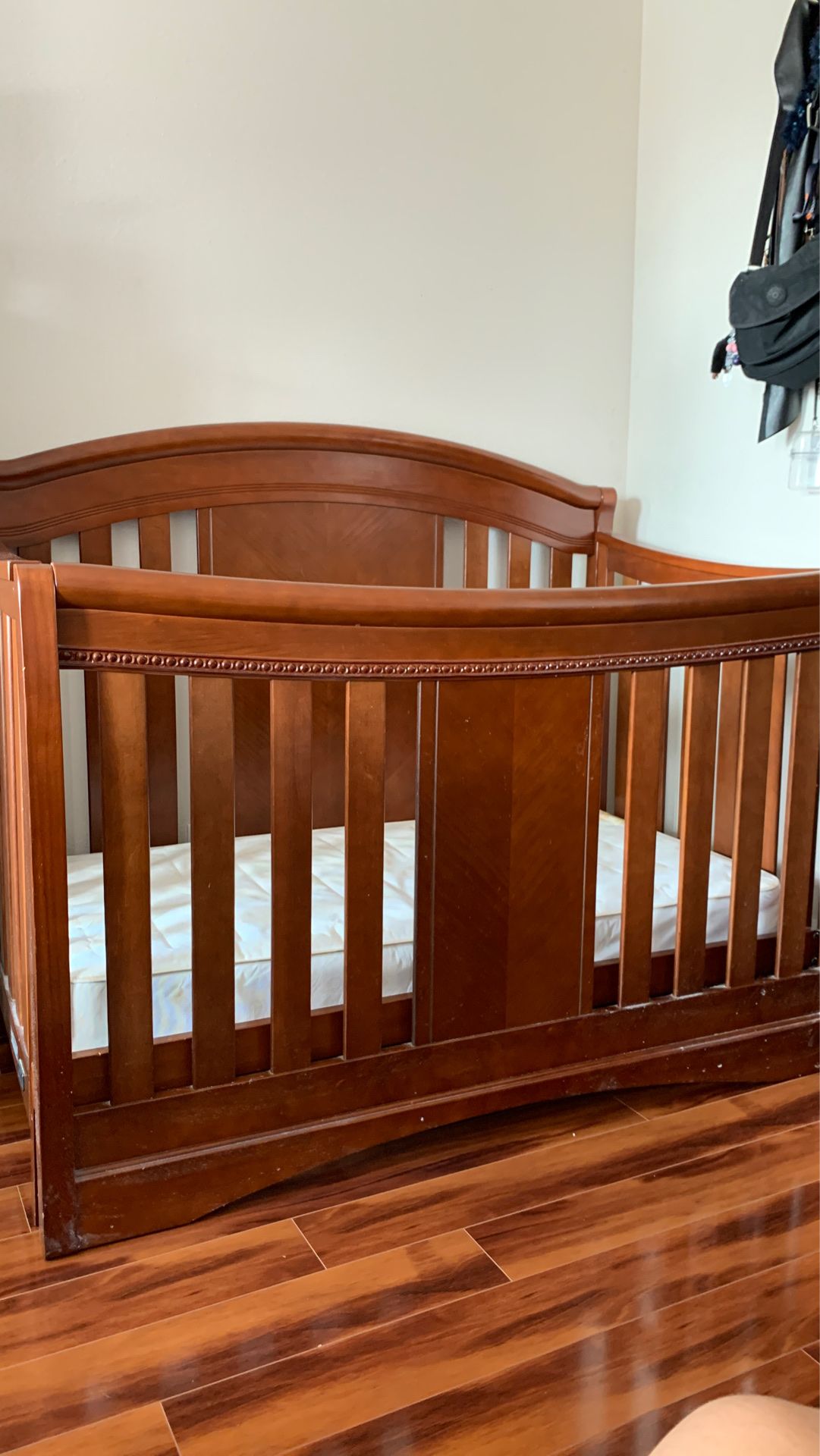 4 in 1 crib, diaper changer and rocking chair with ottoman for Sale in