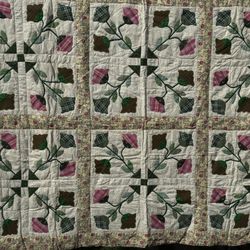Floral Bouquet Quilt With Pillow Shams