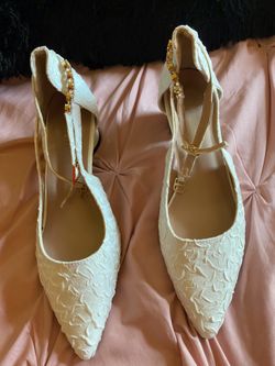 Wedding shoes, size 7 ivory