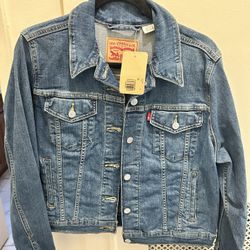 Women’s Denim Jackets