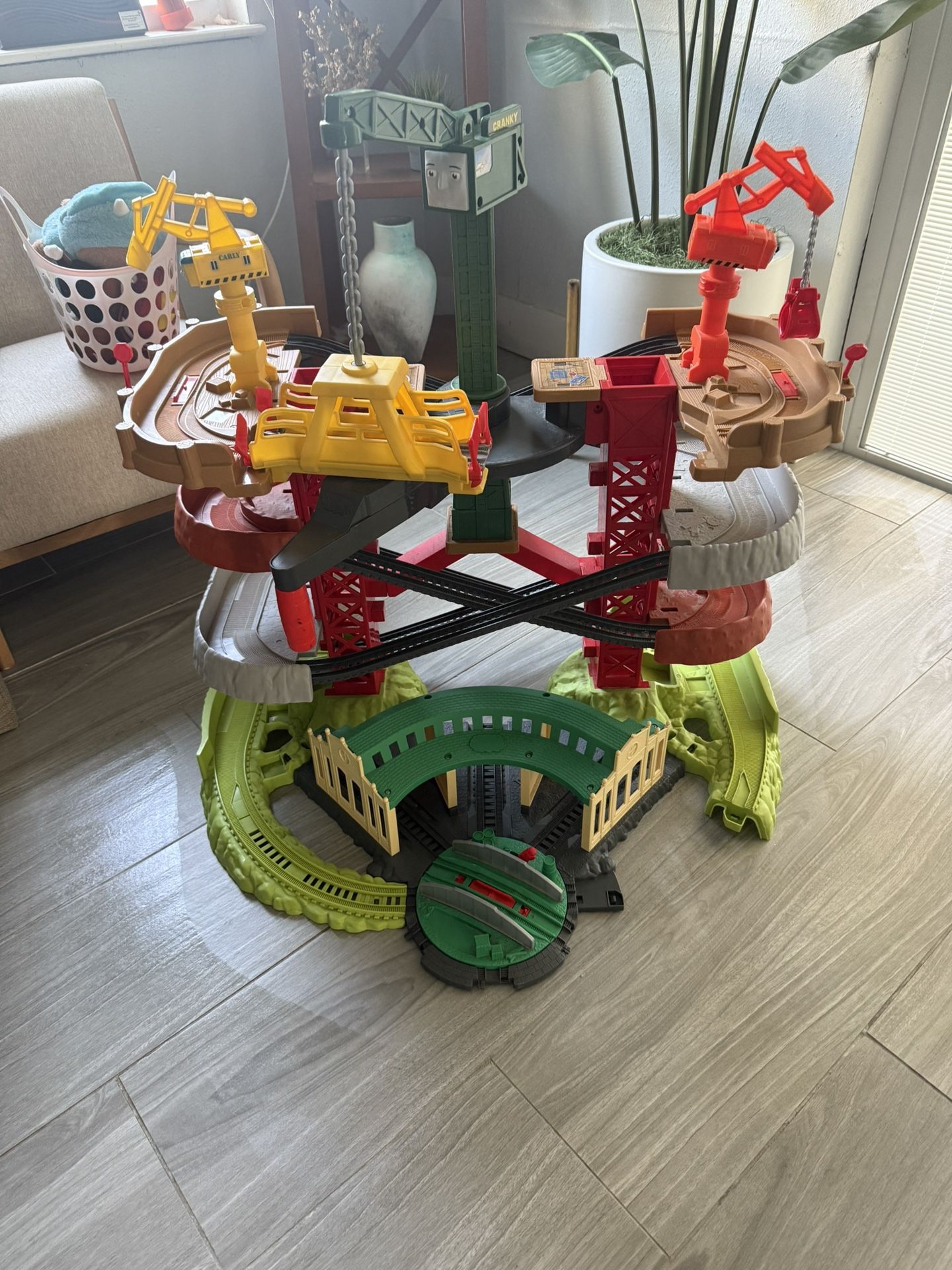 Thomas & Friends Trains & Cranes Super Tower