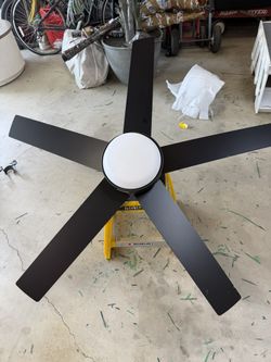 Hunter AeroSync 50" Smart Ceiling Fan