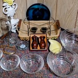 Mid Century Retro Vintage Mixing Bowls, Decor, Salt & Pepper and More-Collection Lot!