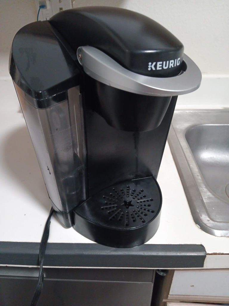 Keurig Coffee Machine Used Twice Like New
