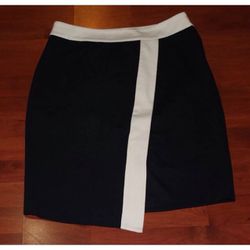 New With Tags CARMEN MARC VALVO Navy Blue And White Trim Asymmetrical Wrap Skirt