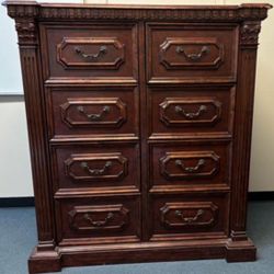 Filing Cabinet / Dresser / Furniture 
