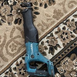 Makita Saw Saw(no Battery)