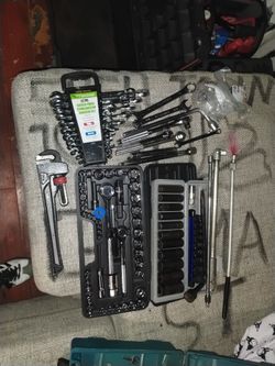 Mixed Hand Tool Lot Wrenches Sockets Ratchets