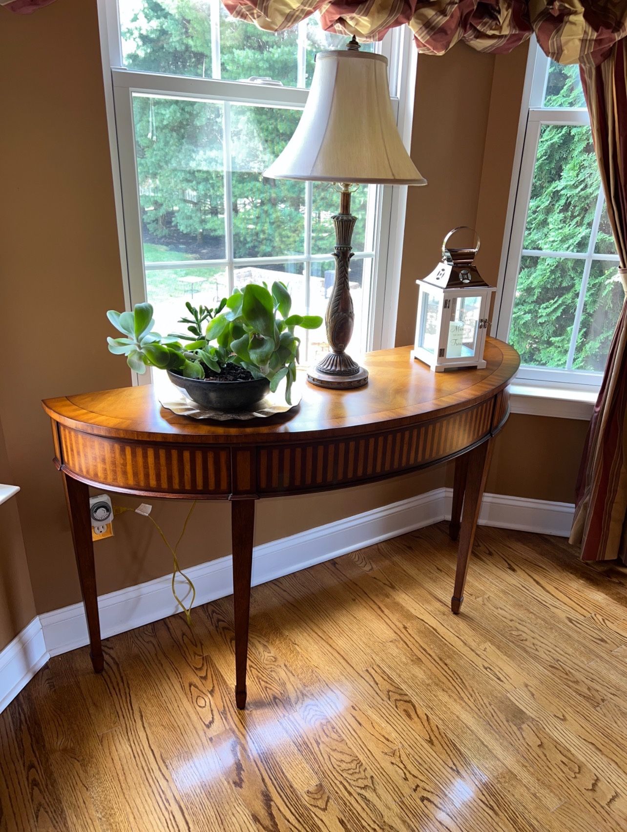 Ethan Allen half table goes up against the wall