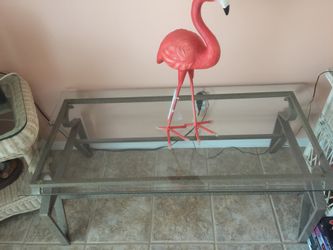 Glass cocktail table