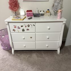Dresser & Nightstand