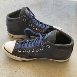 Size 8 Men’s Navy Blue Mid Rise Converse Shoes