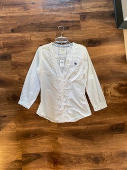Abercrombie & Fitch White Button-Up Blouse