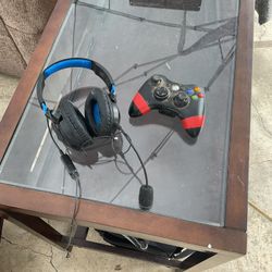 Xbox Controller And Turtle Beach Headset