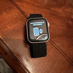 Apple Watch- Series  6 - 44mm- WiFi Only 