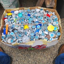 Crafters Dream / Over 1000 Plastic Caps Of Various Sizes