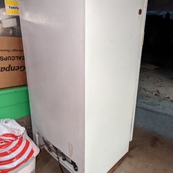 Frigidaire Freezer 