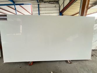 White Quartz Slab - 126x63 - Polished Finish