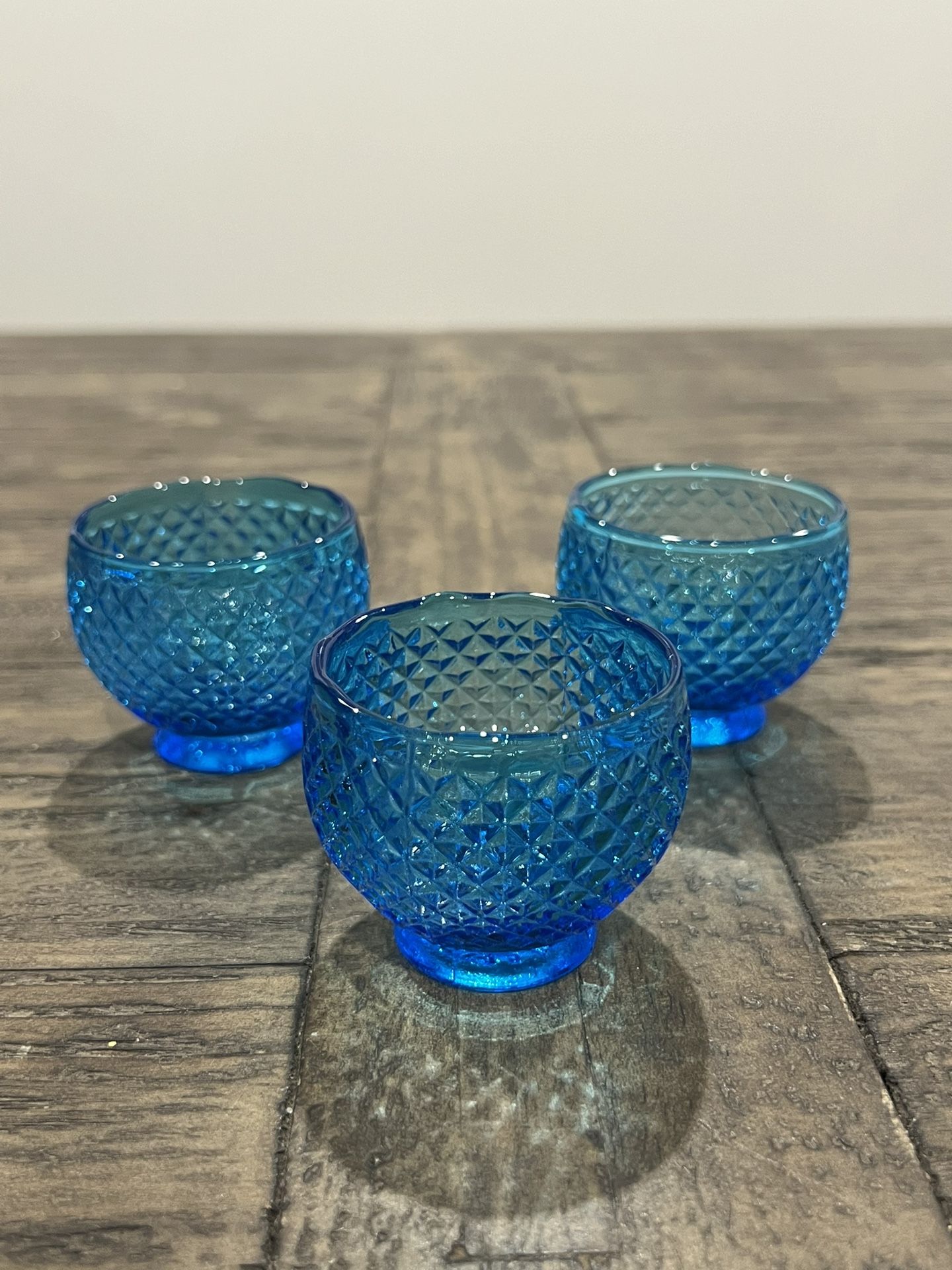 Vintage Mid Century Italy Set Of 3 Blue Glass Cordials Diamond Pattern 2" Tall