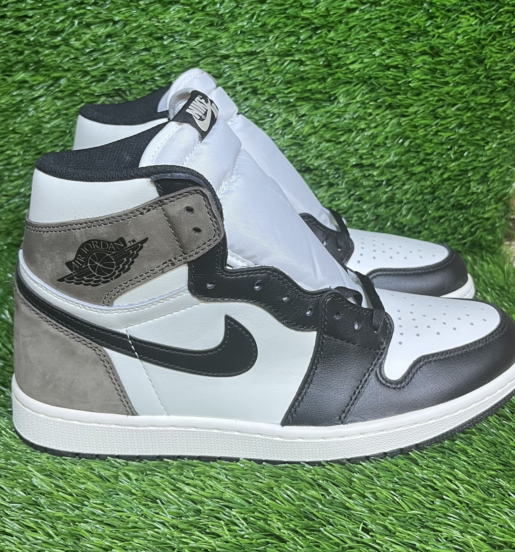 Jordan 1 Retro High Dark Mocha