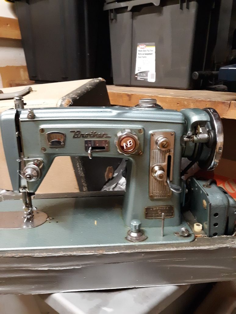 BROTHER COMMERCIAL SEWING MACHINE for Sale in Escondido, CA OfferUp