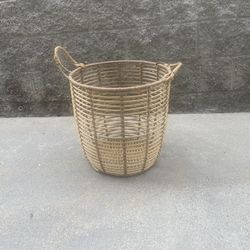 Round woven rattan storage basket