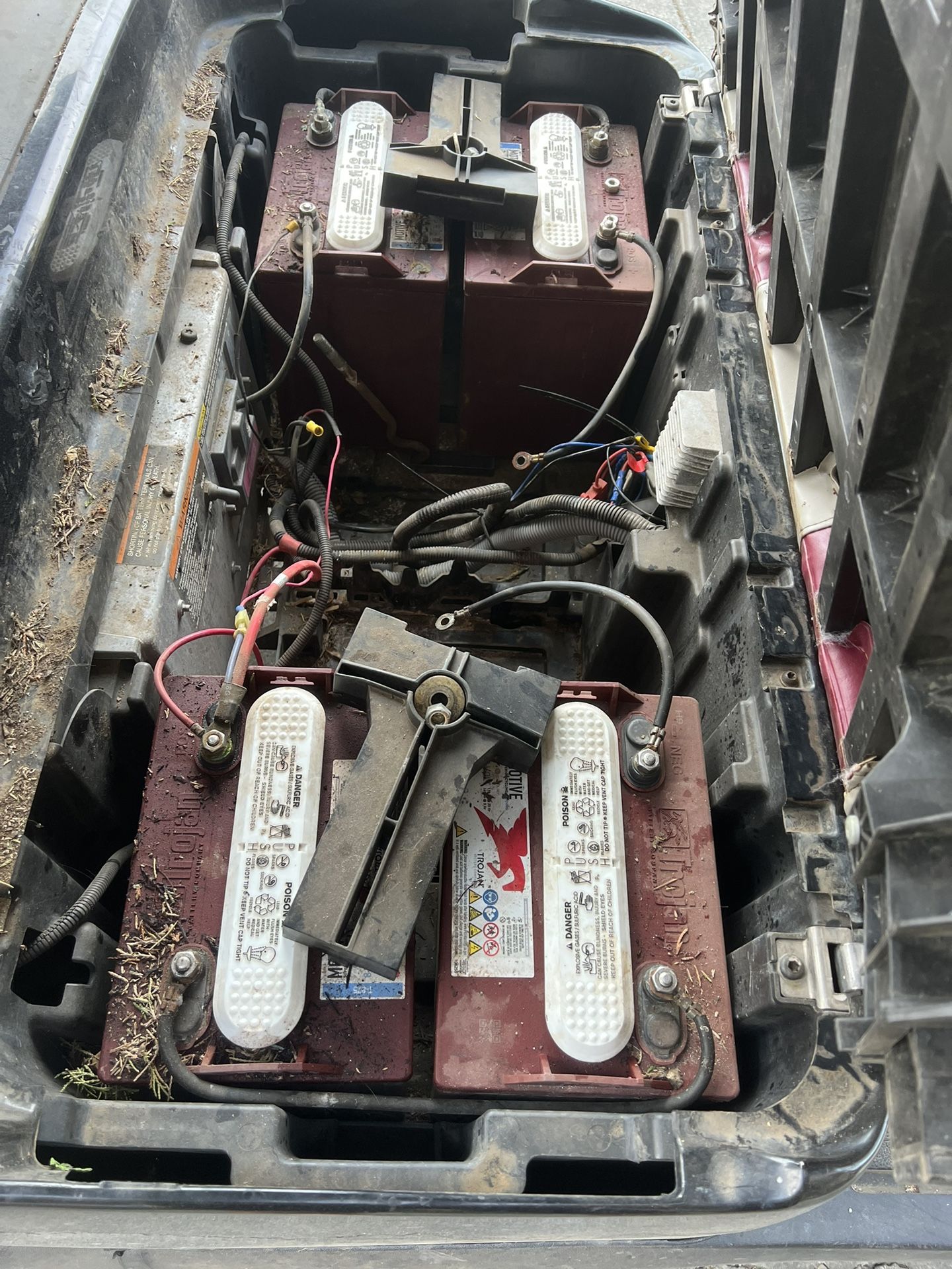Golf Cart 8 V Trojan 4 Batteries