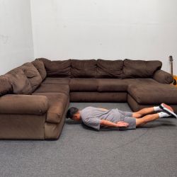 Large Corduroy 🟤 Chocolate Brown Sectional Couch - Comfy af - Can Deliver