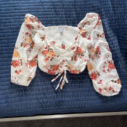 RUE 21 smocked floral puff-sleeve crop top, size Xl
