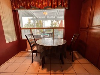 Dining Table 42inch