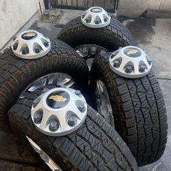 LT265/70/R17 COOPER DISCOVERER & Chevy Silverado wheels (8) Lugs 