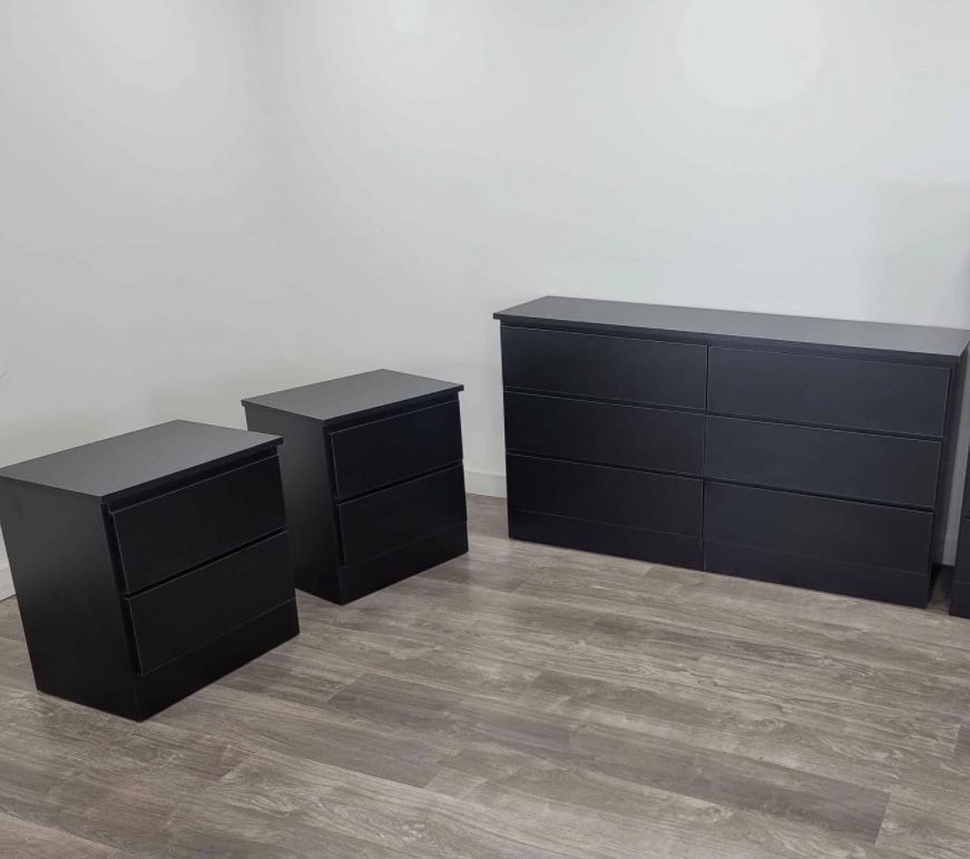 Dresser And 2 Nightstands - Cómoda Y 2 Mesitas De Noche 