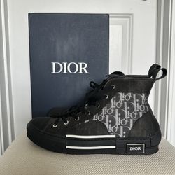 Christian Dior B22 Men’s Size 44 (11 US)