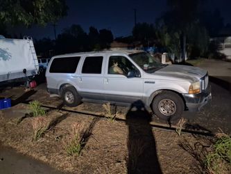 Ford Excursion xlt 2001