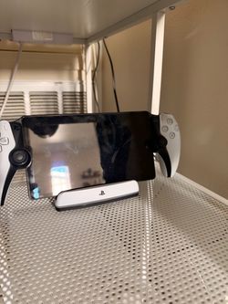 PlayStation Portal w/ hard case and charging mount