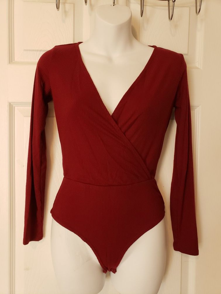 Junior's Bodysuit Size Small