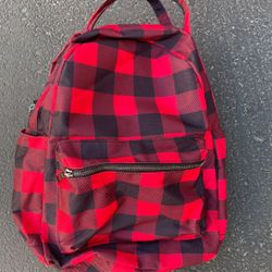 No Boundaries Women's Dome Backpack Red Plaid