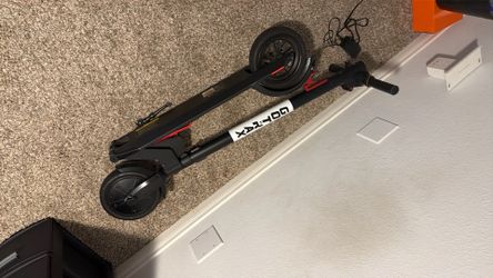 GoTrax Electric Scooter