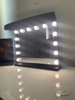 Vanity mirror with lights