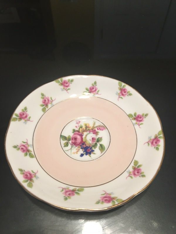 Royal standard bone china England Tea saucer