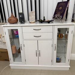 White Organizer 
