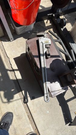 RIDGID / ALUMINUM 24” PIPE WRENCH