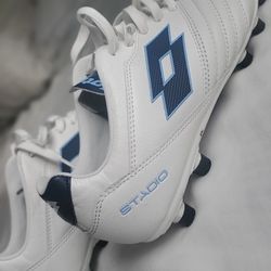 Brand New Youth Lotto Soccer Cleats